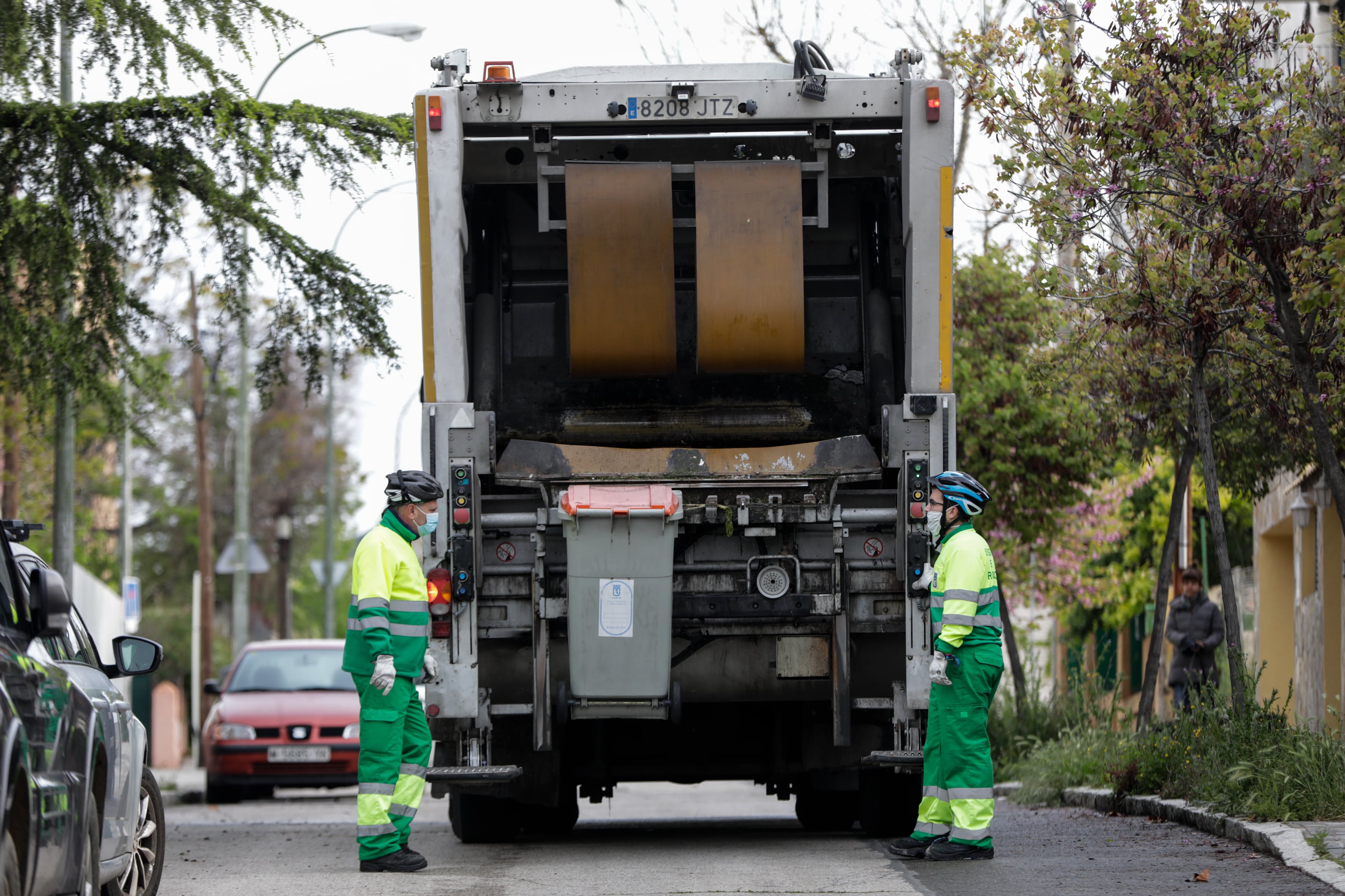 No saque la basura esta Nochevieja en Madrid: no hay recogida