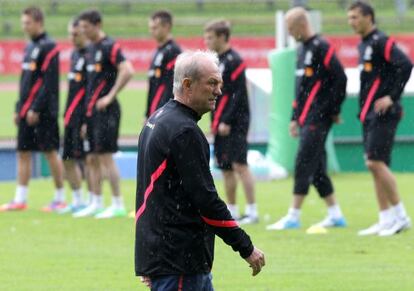 El seleccionador polaco Smuda, durante el entrenamiento en Austria.