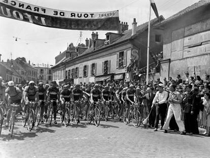 Salida del Tour de Francia en el año 1949.