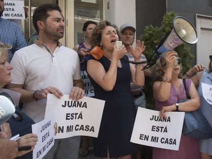 Acto en defensa de Juana Rivas en Macarena, Granada