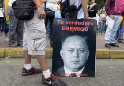 Un cartel de Cabello en una manifestación.
