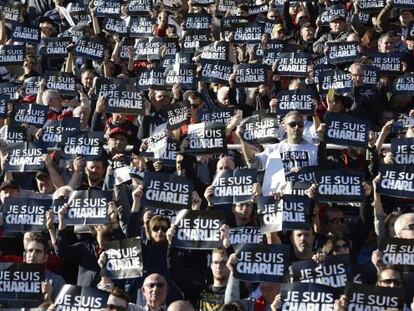 Manifestaci&oacute;n de repulsa en Par&iacute;s por el atentado a la revista &#039;Charlie Hebdo&#039;.