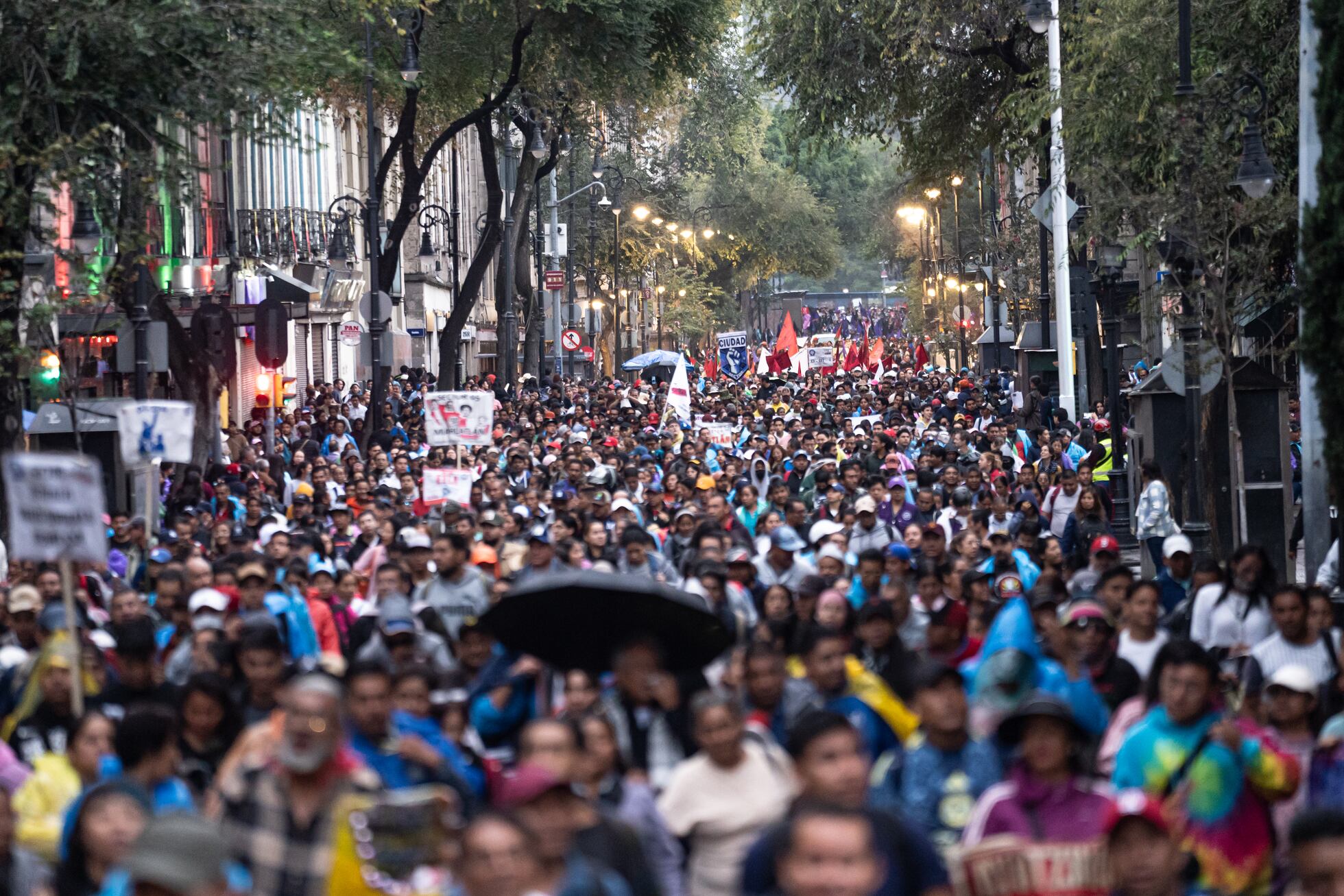 La marcha por los 11 años de la desaparición de los 43 normalistas de ...