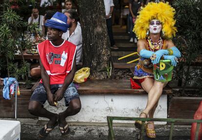 Miembros de la Banda de Ipanema, durante un desfile por las principales calles del barrio de Ipanema, en Río de Janeiro (Brasil).