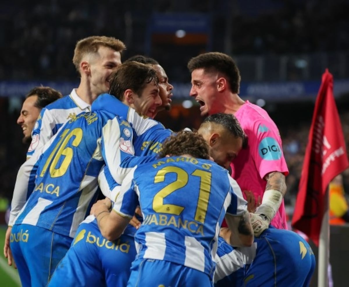 El debutante y juvenil Noé Carrillo da el pase al Deportivo ante el Mallorca