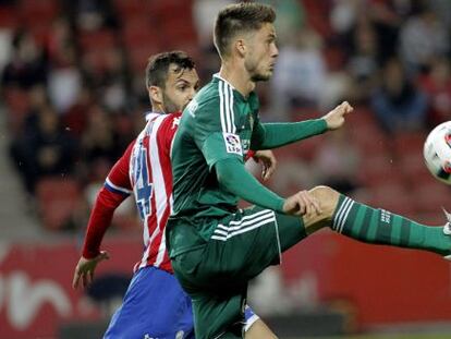  Ricky van Wolfswinkel marc&oacute; dos de los tres goles del Betis.  