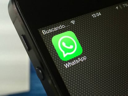 GIFs e invitaciones a grupos por código QR llegan a WhatsApp