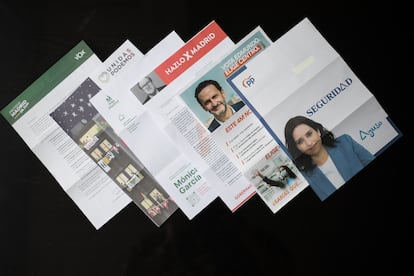 Cartas de propaganda para las elecciones de la Comunidad de Madrid del 4 de mayo.