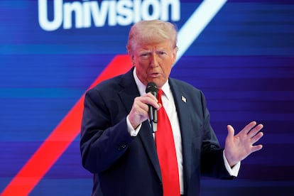 Donald Trump, durante un momento del foro con votantes organizado por Univision.