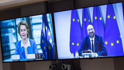 El presidente del Consejo Europeo, Charles Michel, y la presidenta de la Comisión Europea, Ursula von der Leyen, durante una videoconferencia.