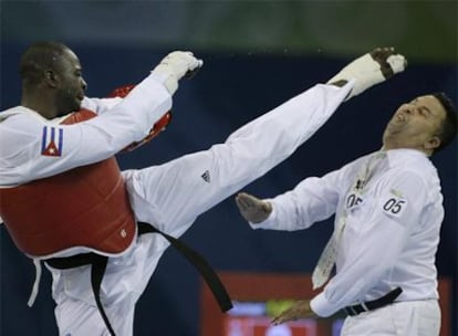 El cubano golpeó al colegiado en el combate por la medalla de bronce