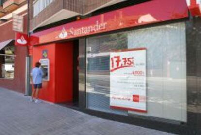 Sucursal de grupo Santander.