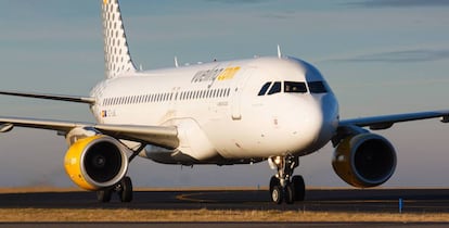 Avión de la aerolínea de bajo coste Vueling.