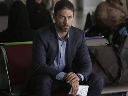 El actor Adam Rayner en una escena de la serie &#039;Tyrant&#039;