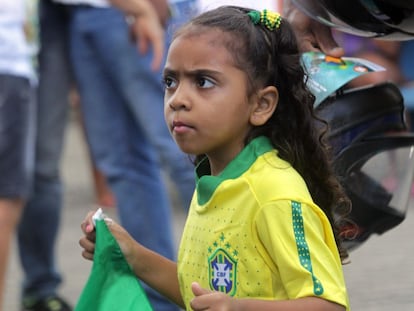 Torcedora brasileira em Salvador, durante a Copa de 2014.