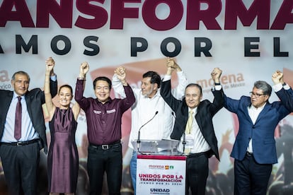 Claudia Sheinbaum con Adán Augusto, Mario Delgado, Gerardo Noroña, Alfonso Durazo y Ricardo Monreal al ganar la contienda interna.