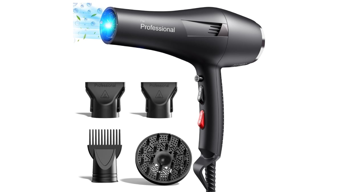 Secador de pelo iónico con tres temperaturas regulables.