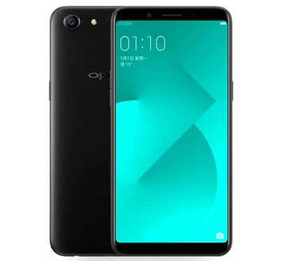 El Oppo A83 prescinde del lector de huellas tanto en el frontal como en la parte trasera