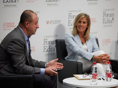 Jesús Badenes y Núria Cabutí, durante su intervención en el Fórum Edita.