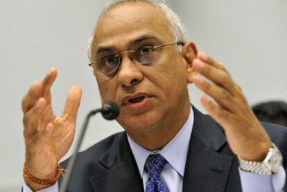 Deven Sharma, ante el comité del Congreso de EE UU el pasado julio.
