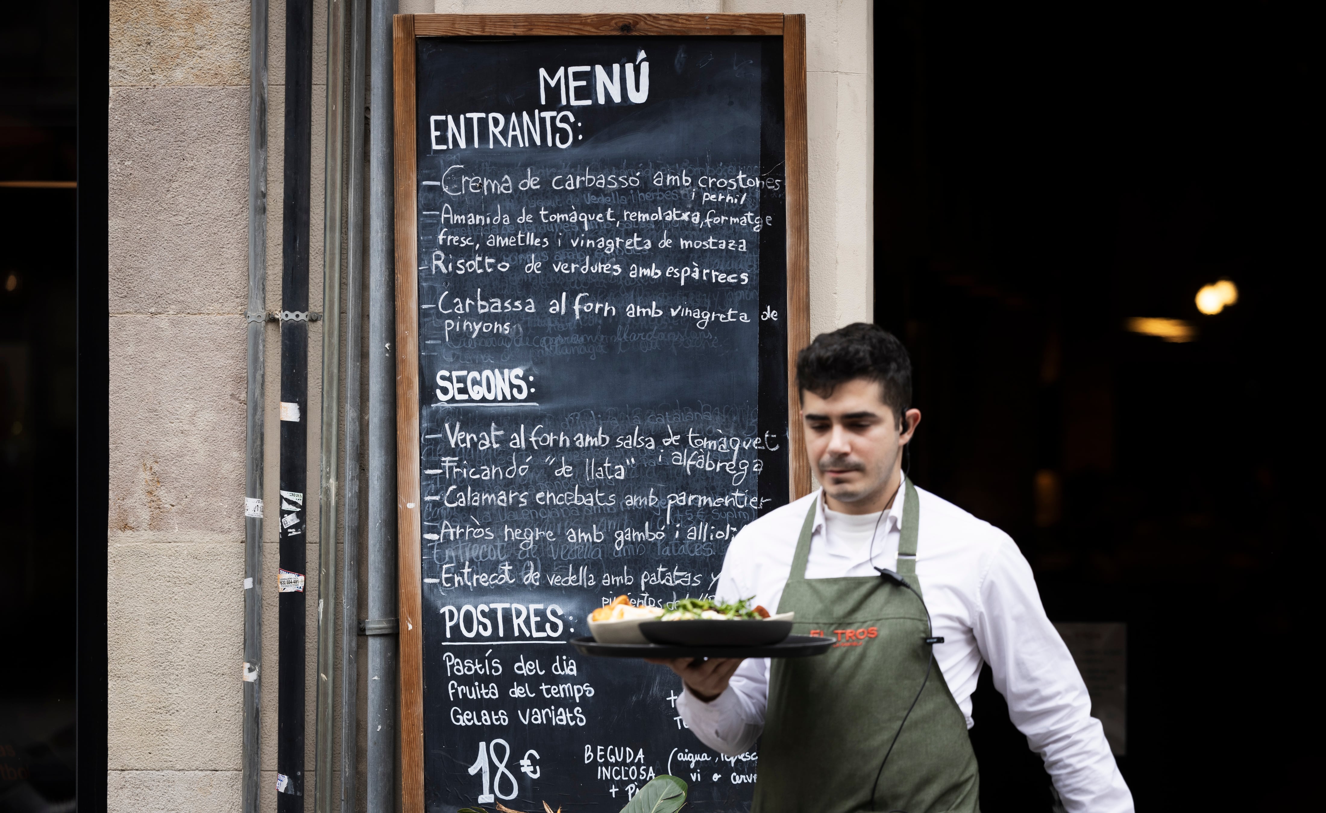 Una carta de menú  de mediodía a 18 euros en el centro de Barcelona.