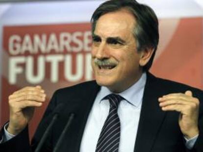 El portavoz de Economía del grupo socialista, Valeriano Gómez. EFE/Archivo