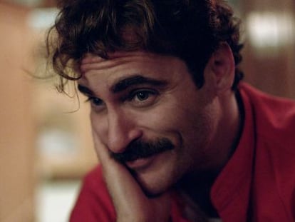 Joaquin Phoenix, en un fotograma de 'Her'.