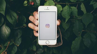 Logo de Instagram en un móvil