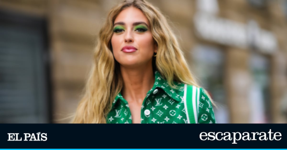 “Son como un filtro”: los polvos virales de Huda Beauty que las expertas usan para sellar el maquillaje todo el día