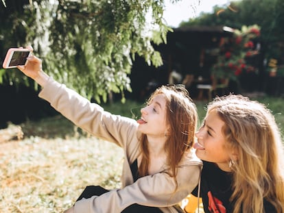 Infancia, pantallas y derechos digitales