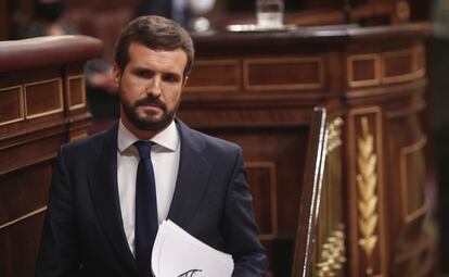 Pablo Casado tras su intervención durante la segunda sesión del pleno en el que se debatía la moción de censura planteada por Vox.