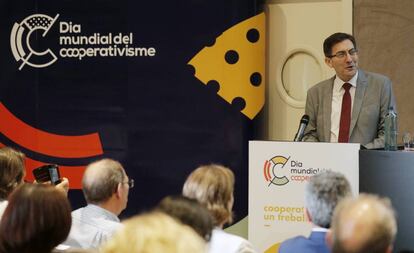 Emili Villaescusa, presidente de la Confederació de Cooperatives de la Comunitat Valenciana.
 