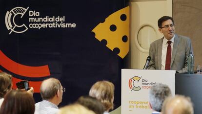 Emili Villaescusa, presidente de la Confederació de Cooperatives de la Comunitat Valenciana.
 