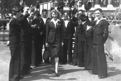 «Me sentía uno de ellos», declaró la londinense. En la imagen, Lynn en Trafalgar Square en 1943.