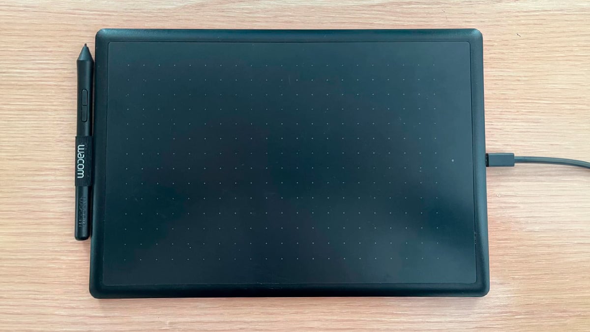 La tableta Wacom es la que mejor resultado de uso ha dado.