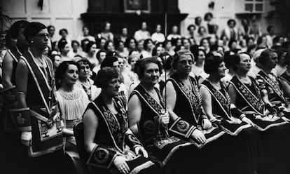 Reunión de mujeres en Londres, en 1937.