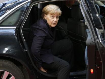Angela Merkel llega a la cumbre con los demás líderes europeos de este juves en Bruselas.