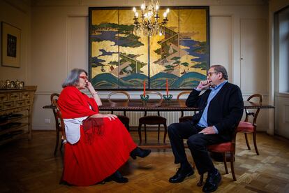 Serrano y Cavallo conversan a los 50 años del bombardeo a La Moneda.
