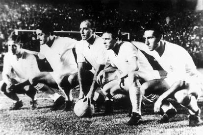 De izquierda a derecha, Kopa, Rial, Di Stéfano, Puskas y Gento.