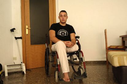 Rubén López, en su casa de Albacete.