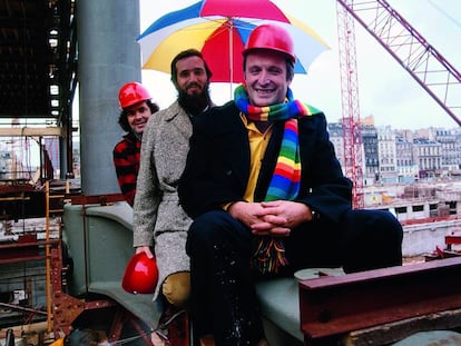 Richard Rogers, Renzo Piano e Peter Encrespe no Centro Pompidou, em 1974