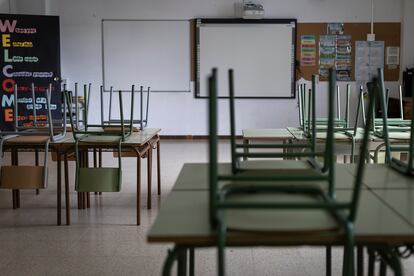 Un aula vacía en una escuela catalana.