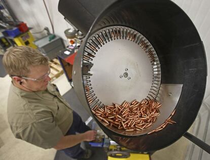 Cartuchos 300 AAC fabricados por Barnes Bullets en Mona, en el estado de Utah (EE UU).