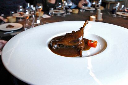 Imagen de un plato de becada, la reina de las aves de caza.