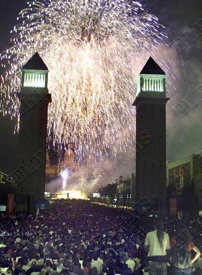 Espectáculo pirotécnico en Montjuïc con motivo de la celebración de las fiestas de la Merçè.