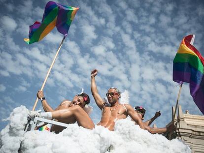 Una carroza del Orgullo de Barcelona de la pasada edición.