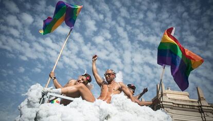 Una carroza del Orgullo de Barcelona de la pasada edición.