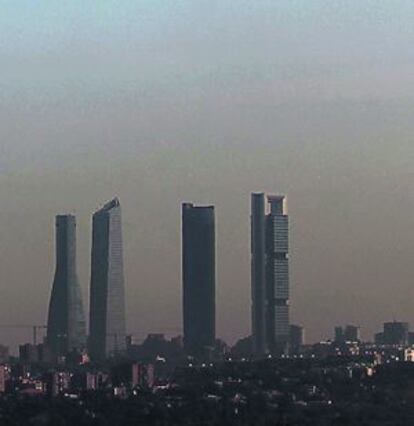 Nube de contaminación sobre Madrid.