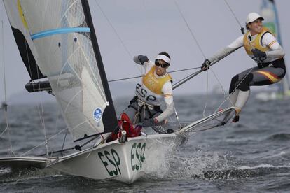 Tamara Echegoyen y Berta Betanzos en la Medal Race de este jueves. 