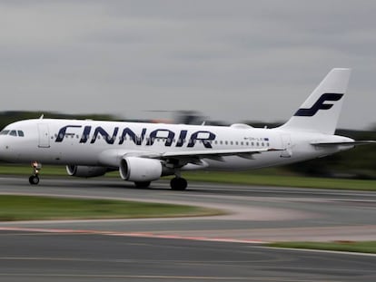 Un Airbus de Finnair despega del aeropuerto de Mánchester (Reino Unido).